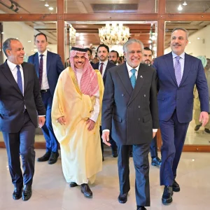 Trump Projects Confidence as Pakistan-Led Coalition Launches Backchannel US-Iran Peace Talks