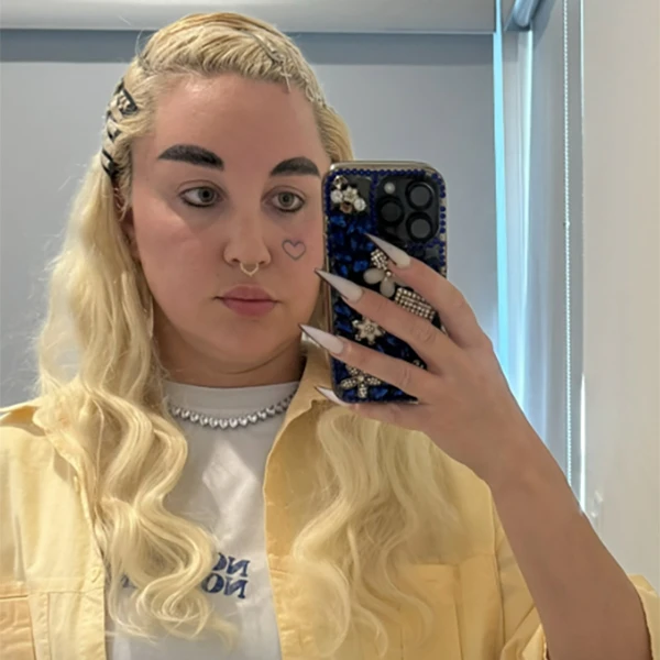 Amanda Bynes Drops Genre-Bending Single 'Girlfriend' After Four-Year Hiatus