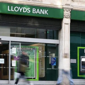 App Nightmare: Massive Lloyds Banking Glitch Exposes Private Data of Nearly Half a Million Customers