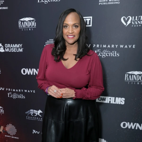 Veteran CNN Correspondent Stephanie Elam Bids Farewell After Two Decades