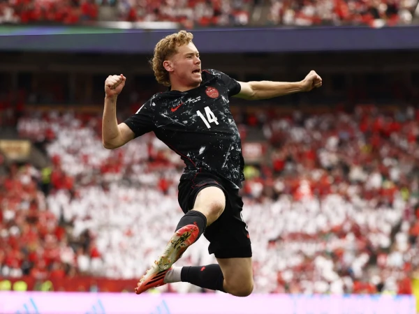 World Cup Day 8: Canada and Mexico Secure Group Leads in Front of Home Crowds