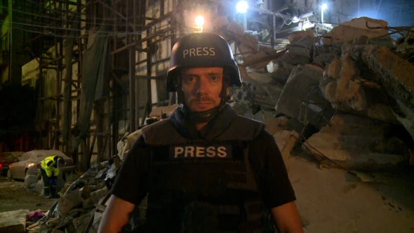 Beirut in Ruins: Israeli Airstrikes Leave Residents Digging Through Debris