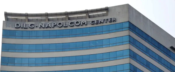 Manila Police Officers Under Investigation for Allegedly Blocking Fire Volunteer's Emergency Response