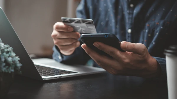 Philippine Regulators Propose Major Shift in Oversight of Online Lending Apps