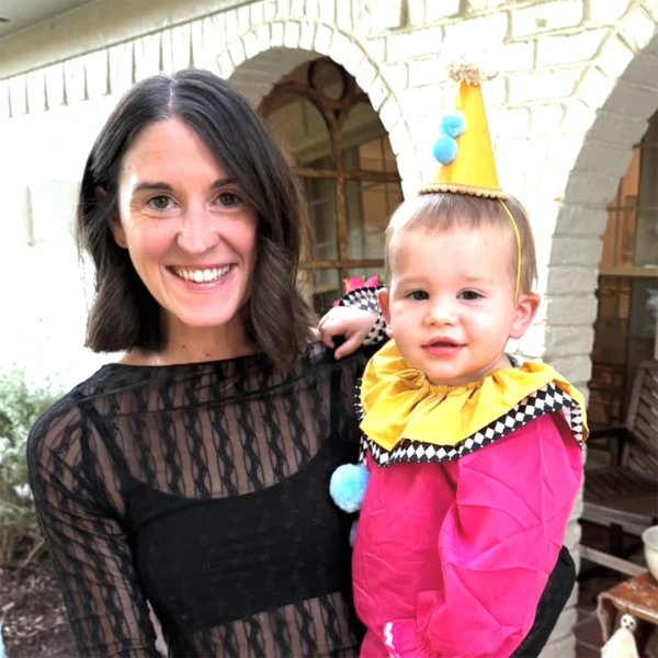 Influencer's Heart-Stopping Moment: Toddler Narrowly Escapes Car Mishap