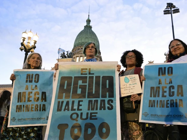 Argentina Greenlights Controversial Glacier Mining Bill Amid Public Outcry