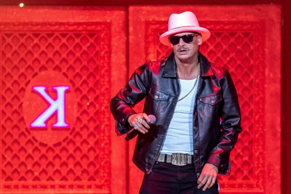 Kid Rock Chopper Photo Op Raises Eyebrows at Pentagon