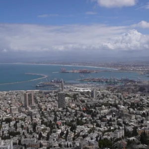 High Alert in Haifa: Sirens Sound Across Port Amid Missile Threat