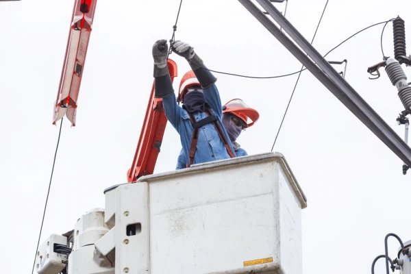 Philippines' Meralco Accelerates P14 Billion Refund to Millions of Customers Amid Global Energy Crisis