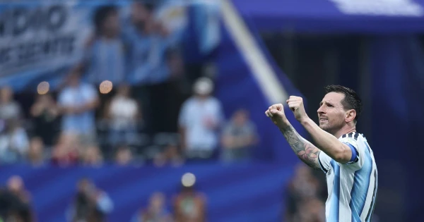 Argentina and Switzerland Clash in World Cup Quarterfinal: Can Messi's Aging Body Withstand the Swiss Challenge?