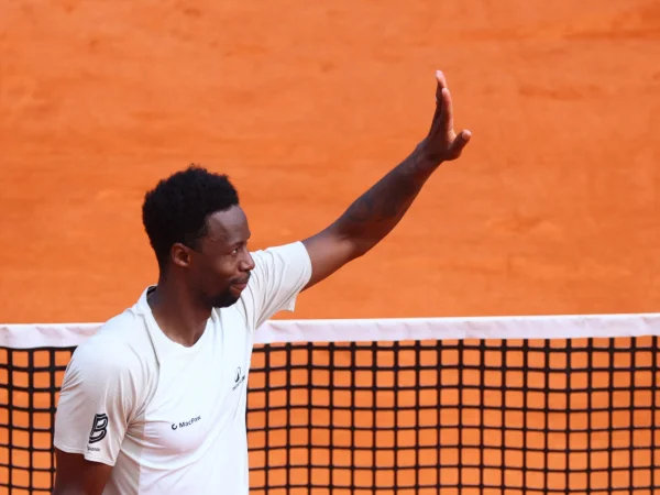 Monfils warms up for final French Open with star-studded farewell party