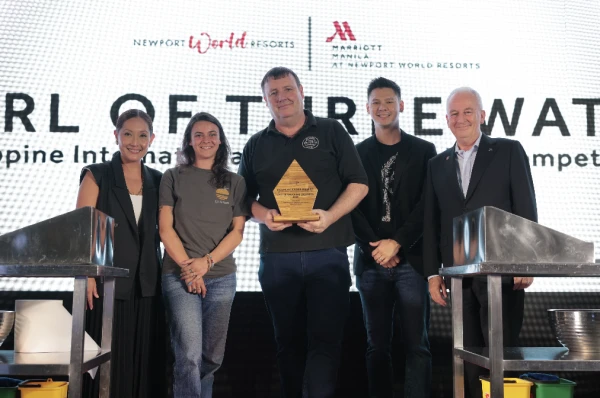 Irish Oyster Shucker Crowned Champion at Manila's First Shucking Contest