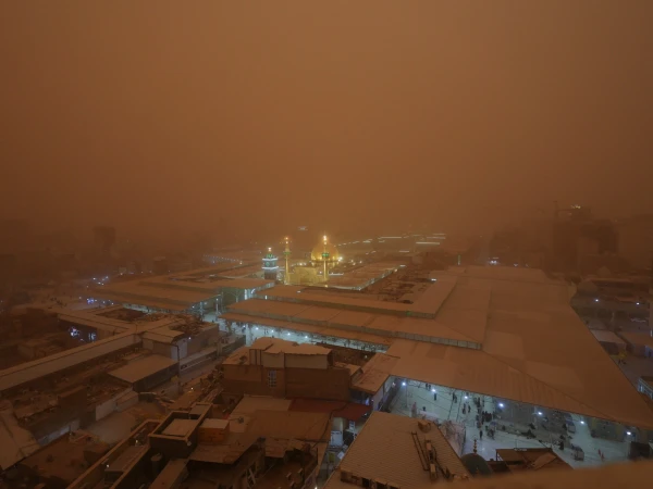 Iraq Chokes Under Severe Dust Storm as Hospitals Overwhelmed with Breathing Problems