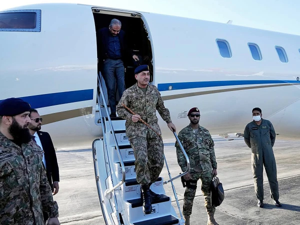 Pakistan's Army Chief Mediates in Tehran as Hopes Rise for Iran Nuclear Deal Breakthrough