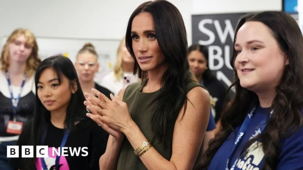 Meghan Reveals Decade of Relentless Online Abuse During Australian Mental Health Forum