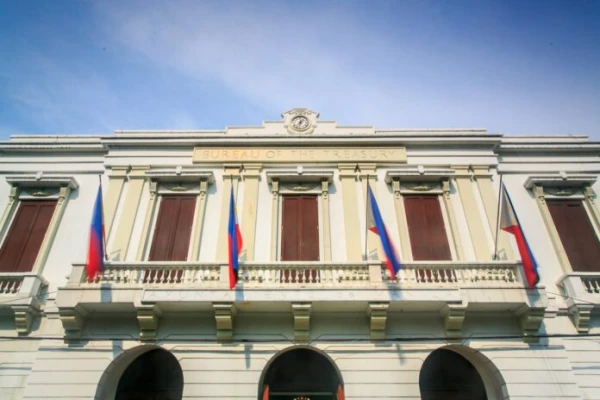 Philippine Gross Borrowings Drop 39% in March as National Government Frontloads Debt Issuance