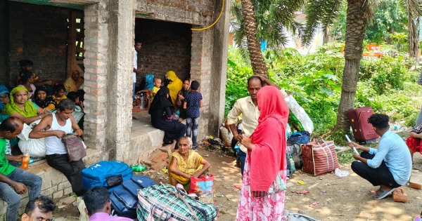 Bengal's Anti-Migrant Crackdown Forces Out Muslim Bangladeshis, Fueling Religious Strife
