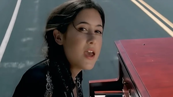 Vanessa Carlton Then and Now: What the 'A Thousand Miles' Singer Looks Like in Her 40s
