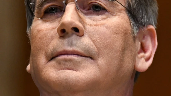 Treasury Secretary Denies Political Influence in Currency Swap Decisions with Gulf and Asian Allies