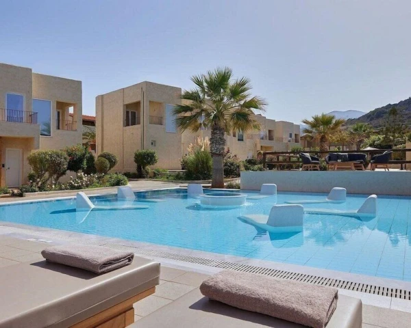 EasyJet Holidays Sold a ‘Spa’ Retreat Without a Spa or Gym