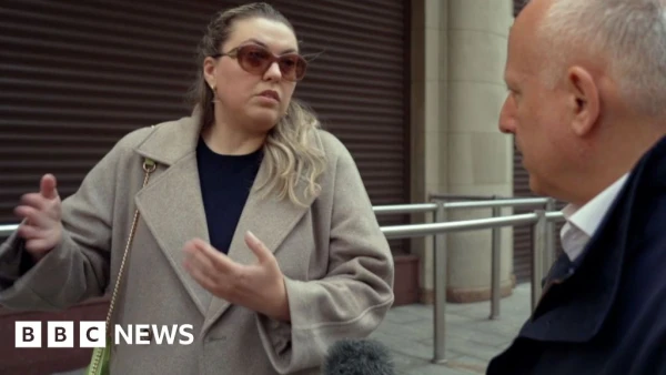 Kremlin's Internet Controls Spark Frustration and Financial Losses Among Russians