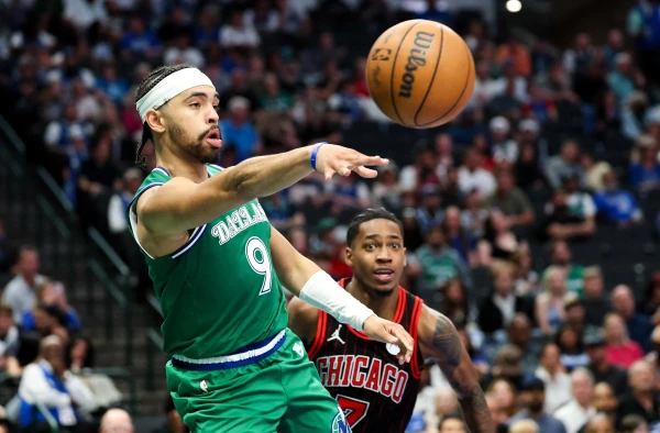 Nembhard's Historic 23-Assist Night Powers Mavericks Past Bulls