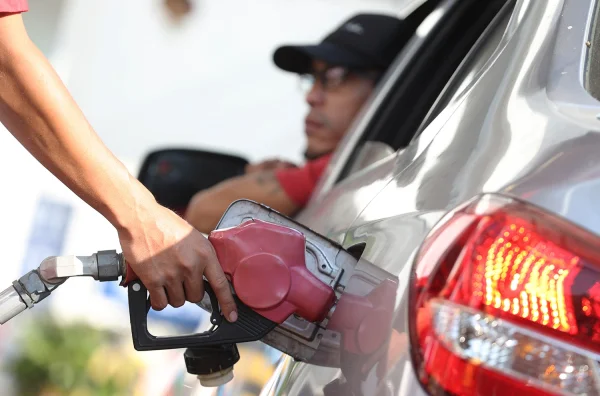 Drivers Get Big Relief: Fuel Prices Could Drop Up to P10 per Liter Next Week