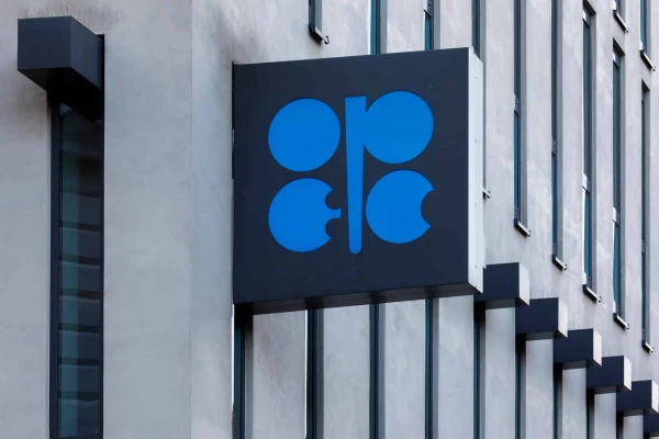 OPEC+ Nations Agree on Modest Output Hike Amid Gulf Crisis