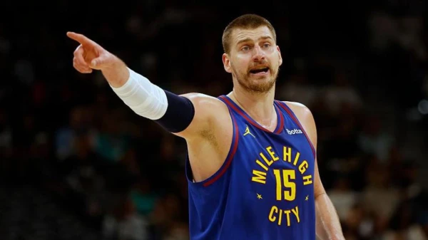 Jokic's Dominant Return Powers Nuggets to Third Seed in Western Conference Showdown