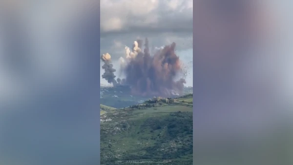 Israeli Strikes Trigger Huge Blasts in Southern Lebanon, Targeting Hezbollah Tunnels