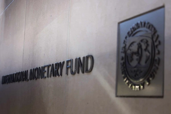 Philippines Faces Economic Headwinds as IMF Slashes Growth Forecast to 4.1%