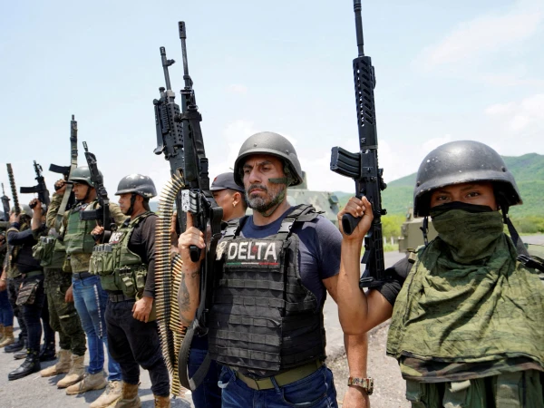 Mexico Revives Targeted Cartel Strategy Amid U.S. Pressure, Raising Civilian Safety Concerns