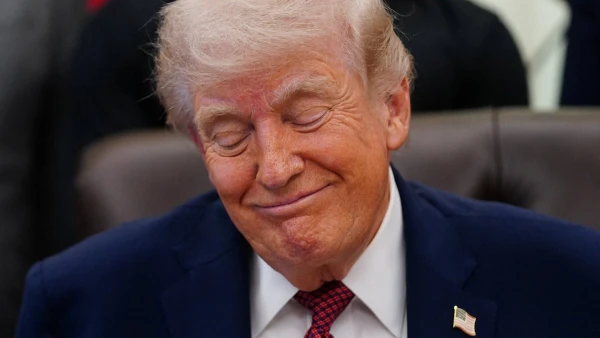 Trump Extends Iran Ceasefire, Maintains Pressure with Ongoing Blockade