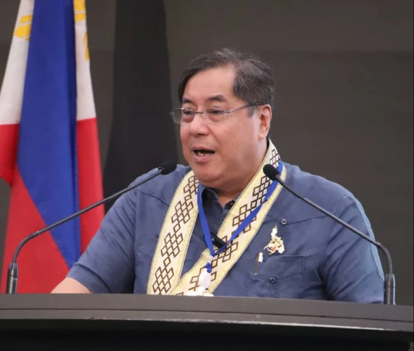 Health Secretary Herbosa Accuses 'Mafia' of Orchestrating Ombudsman Complaints Against DOH