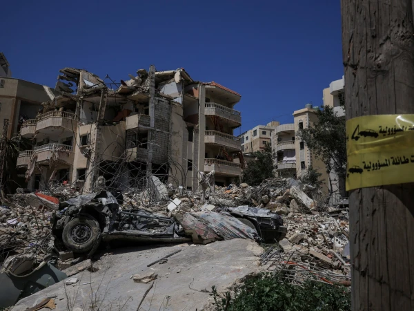 Israel Establishes 'Yellow Line' Security Zone in Lebanon Following Gaza Precedent