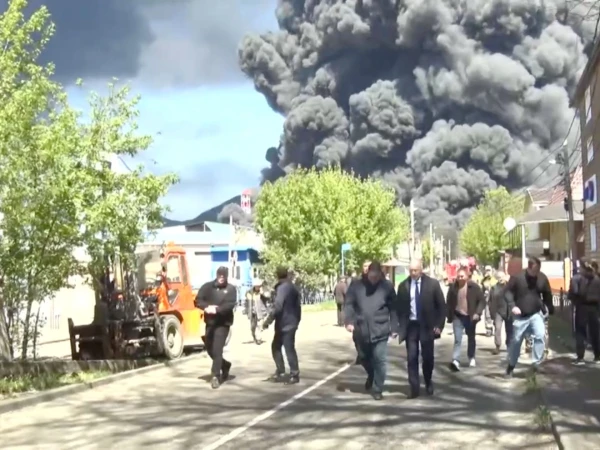 Ukraine Strikes Russian Oil Refinery, Triggering Toxic Rain and Spills