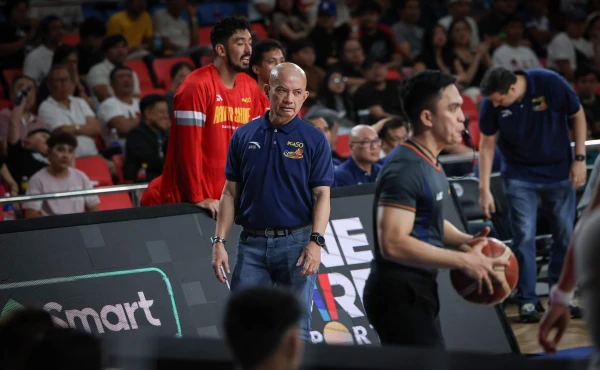 Yeng Guiao defends late-game altercation with Erick Arejola: 'I was protecting my players'