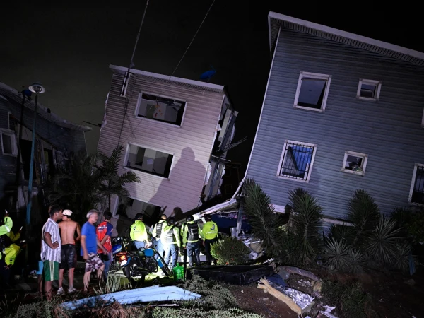 World reacts as devastating Venezuela earthquakes kill at least 164