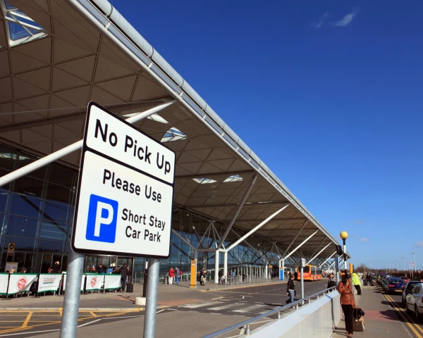 Stansted Airport‘Cheap’ Parking Deal Costs Traveler Hundreds