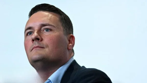 Brexit Reemerges as Flashpoint in Labour Leadership Turmoil