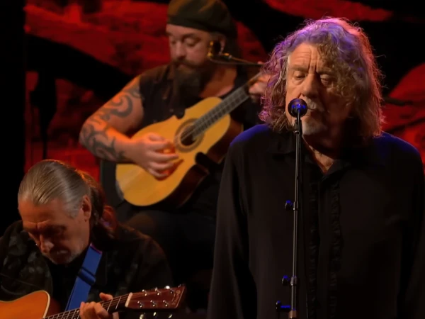 Robert Plant Revives Led Zeppelin Classic 'Ramble On' in Surprise 'Colbert' Performance