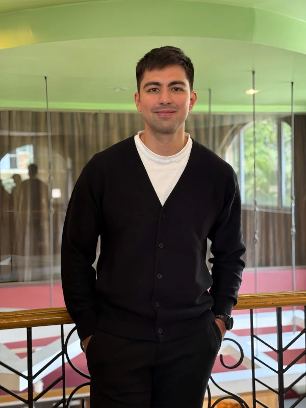 Actor's Journey: From Stage to Screen in Historic Role