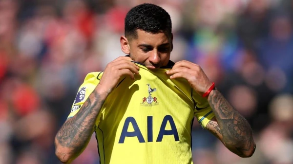 Tottenham's Survival Hopes Blow: Captain Romero Sidelined for Season with Knee Injury