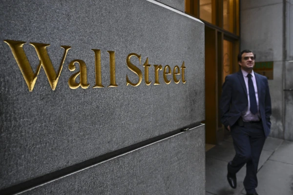 Wall Street Hits New Highs: S&P 500 and Nasdaq Set Records as Intel Surges