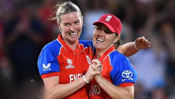 How to follow England's T20 World Cup final on the BBC