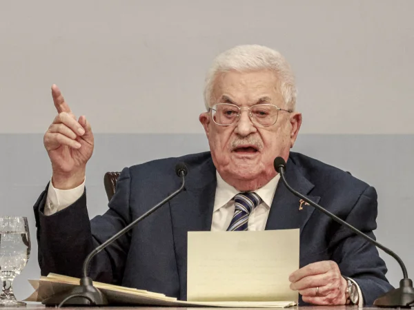 Fatah Leadership Elections Underway as Abbas Casts Vote, Succession Questions Loom