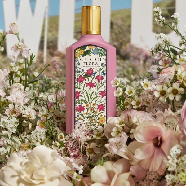 Scent-sational Surprises: Top Perfume Picks for Mother's Day Gifting