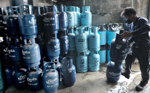 17 Nabbed in Crackdown on Illegal LPG Cylinder Refilling Operations