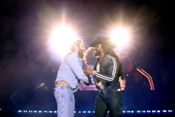 Post Malone Closes Stagecoach with Beer-Head Stunt, Brings Out Shaboozey