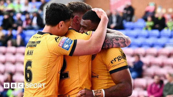 Tigers Roar to Victory: Castleford Stuns Wigan in Super League Upset